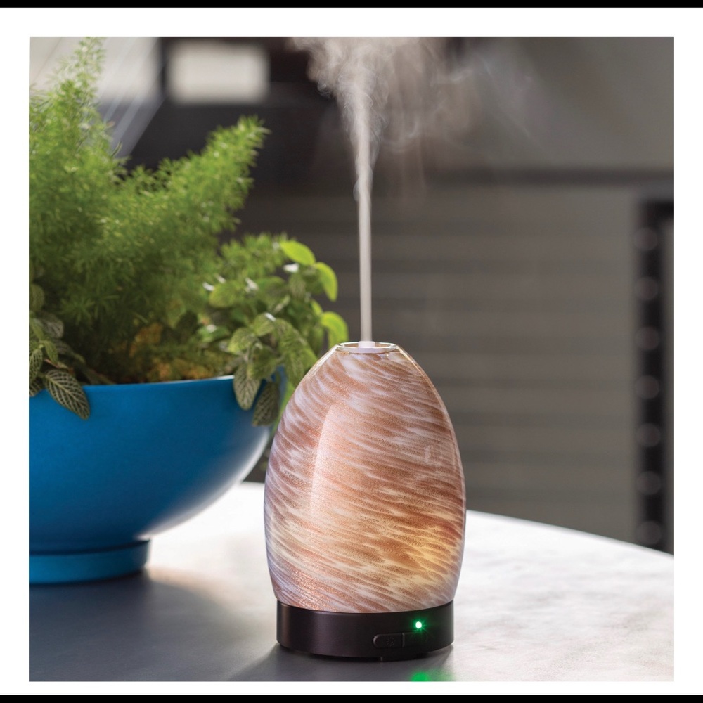 Airome Diffuser. Essential oil diffuser.
